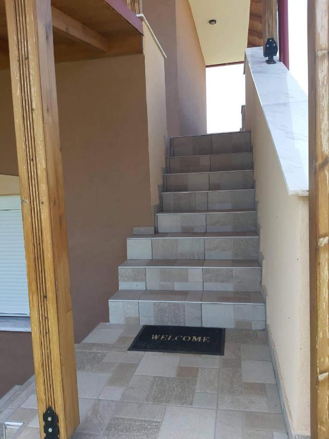 Apartamento Γιώργος Και Εύα Karianí Exterior foto